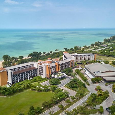 The Westin Desaru Coast Resort Kültér fotó The Royal Paradise Hotel and Spa