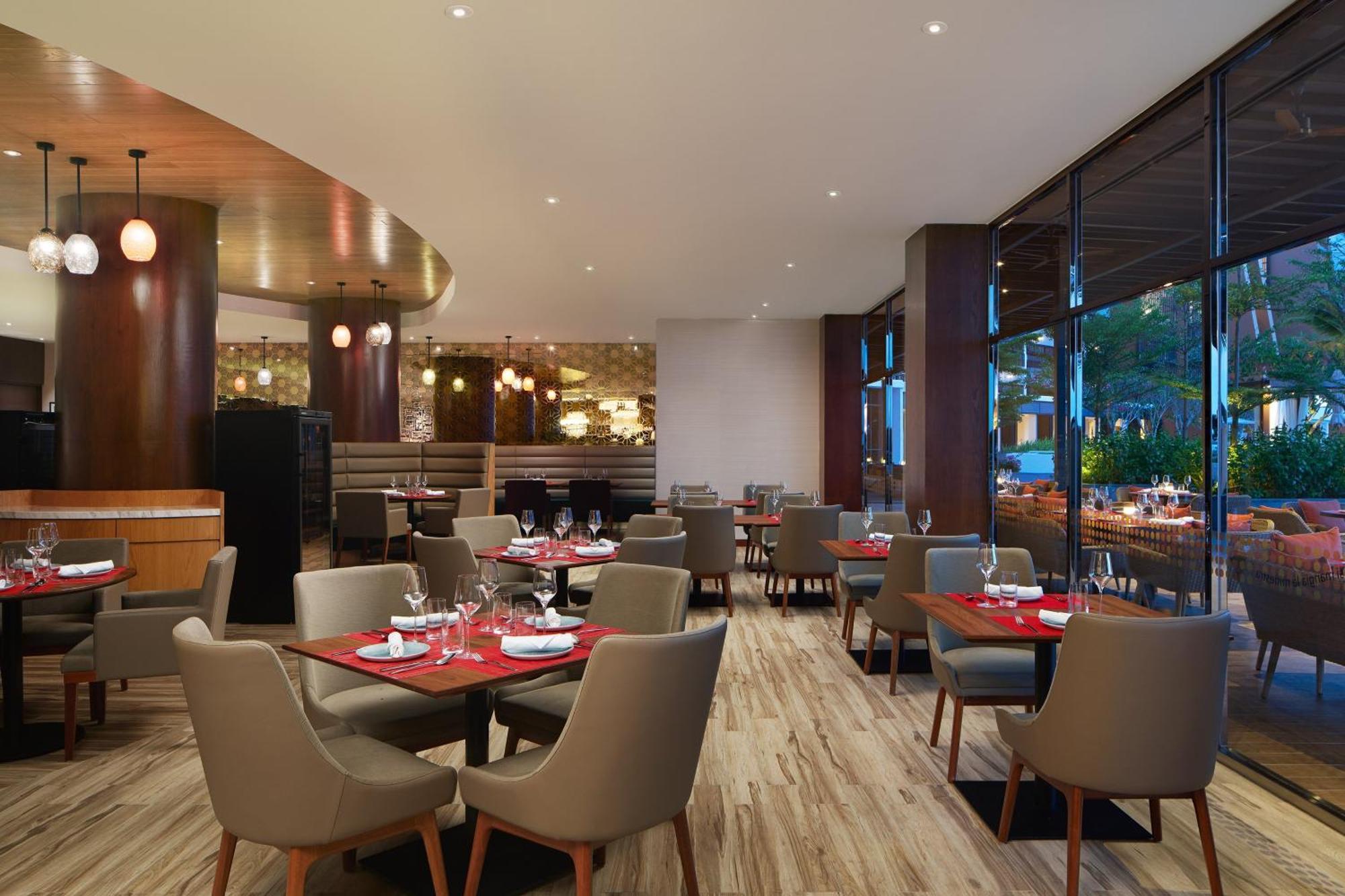 The Westin Desaru Coast Resort Kültér fotó The interior of the restaurant