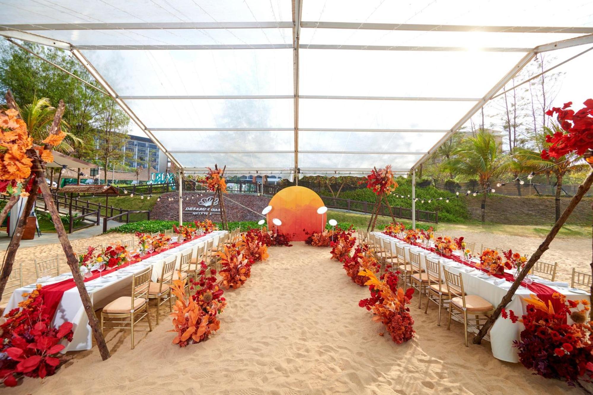The Westin Desaru Coast Resort Kültér fotó The Beach Club