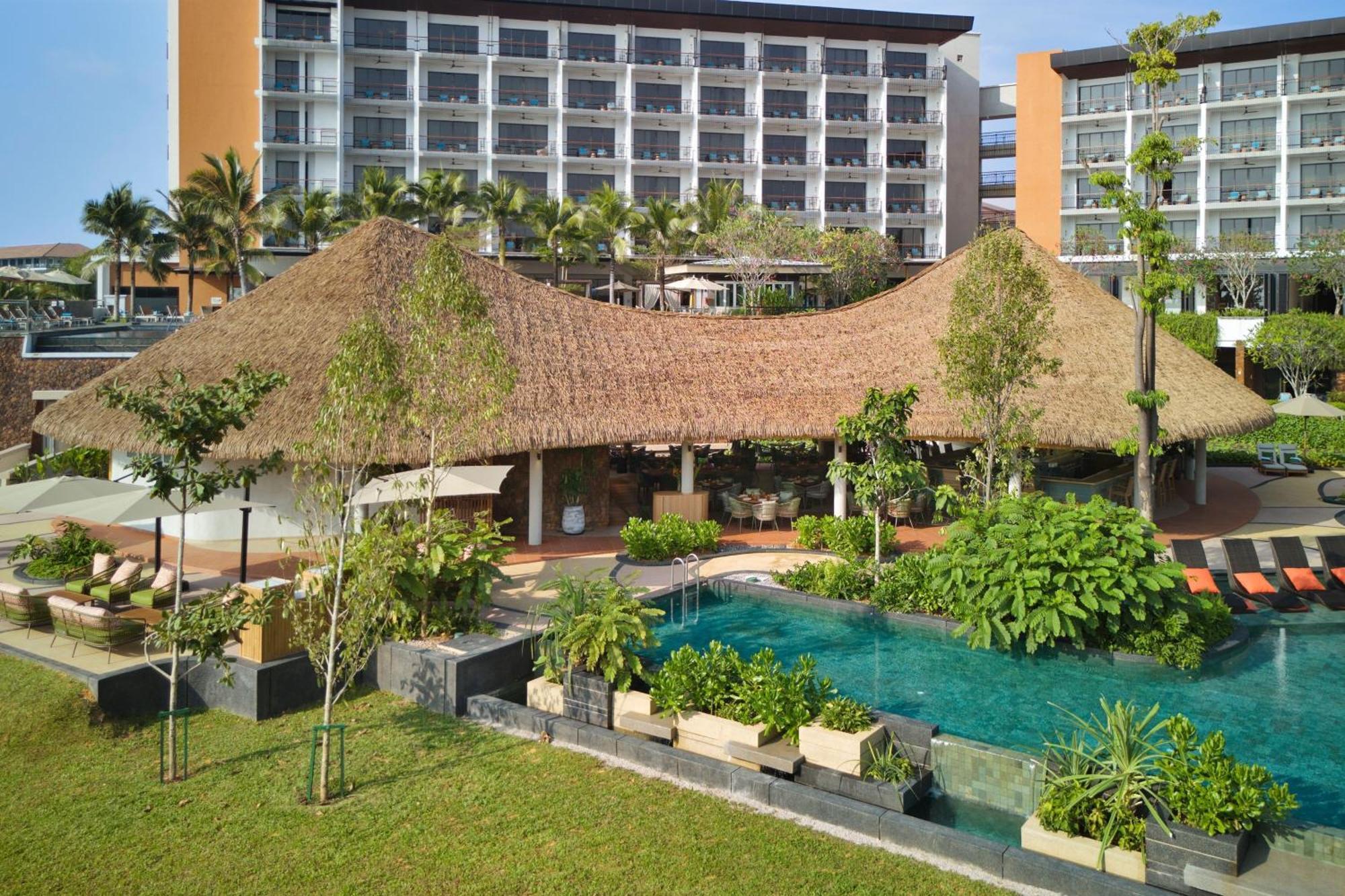 The Westin Desaru Coast Resort Kültér fotó The Village
